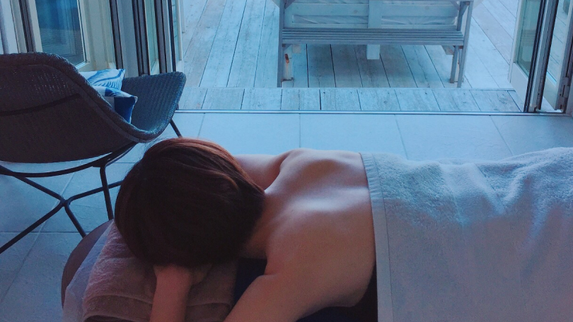 夕方~雨天でも安心の屋内スパ施術の写真